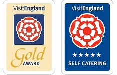 Visit England Logos Corner Farm Barn