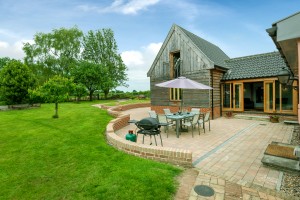 Corner Farm Farmhouse Barbecue & Al-Fresco Dining