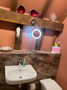 Corner Farm Barn Upstairs Bathroom